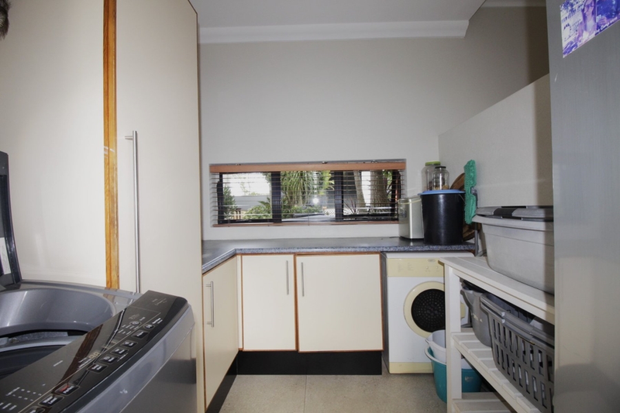 5 Bedroom Property for Sale in Humerail Eastern Cape